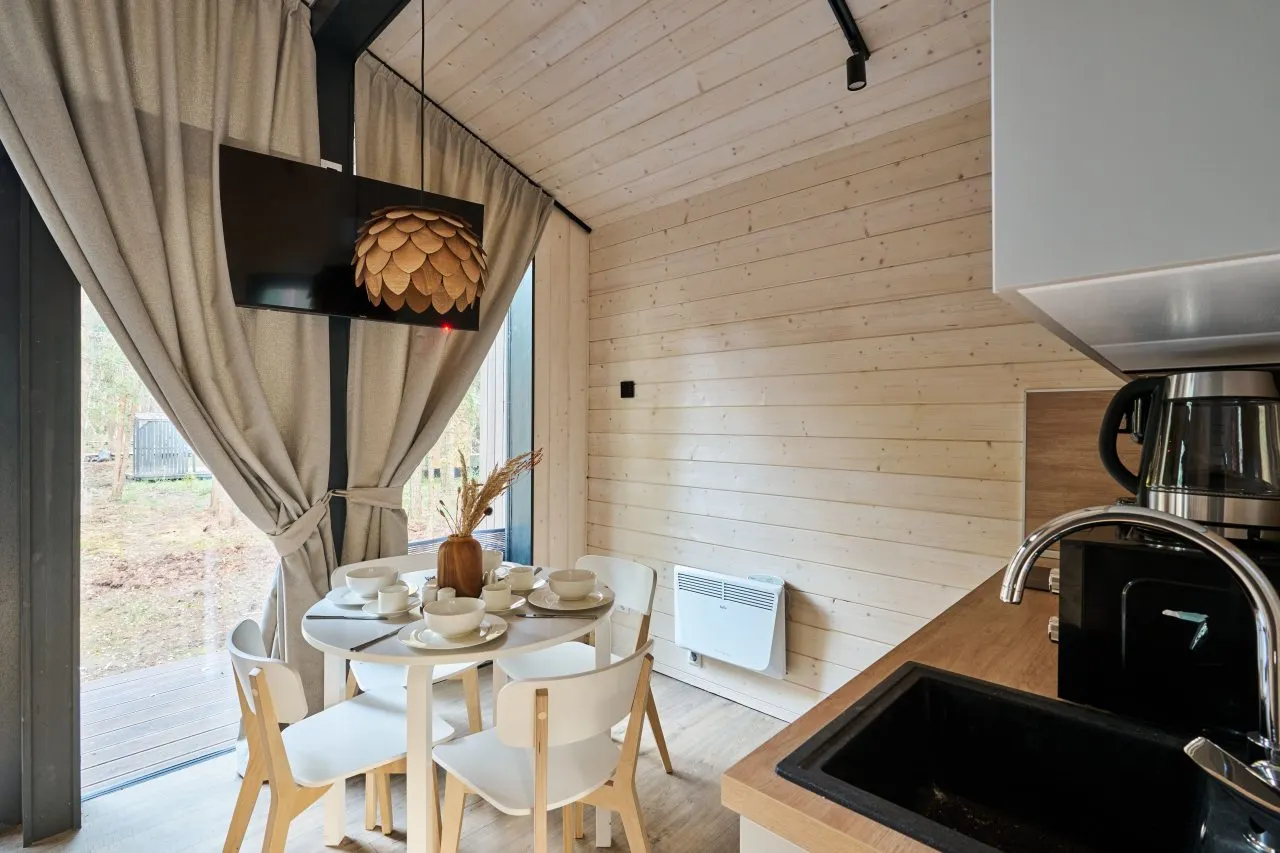 Уютный домик в лесу Ф3